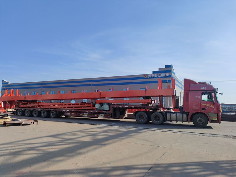 電動葫蘆門式起重機  2臺 MHxh10t—24m 制作完成，發(fā)往湖北交付客戶使用